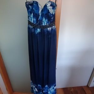 Blue strapless dress